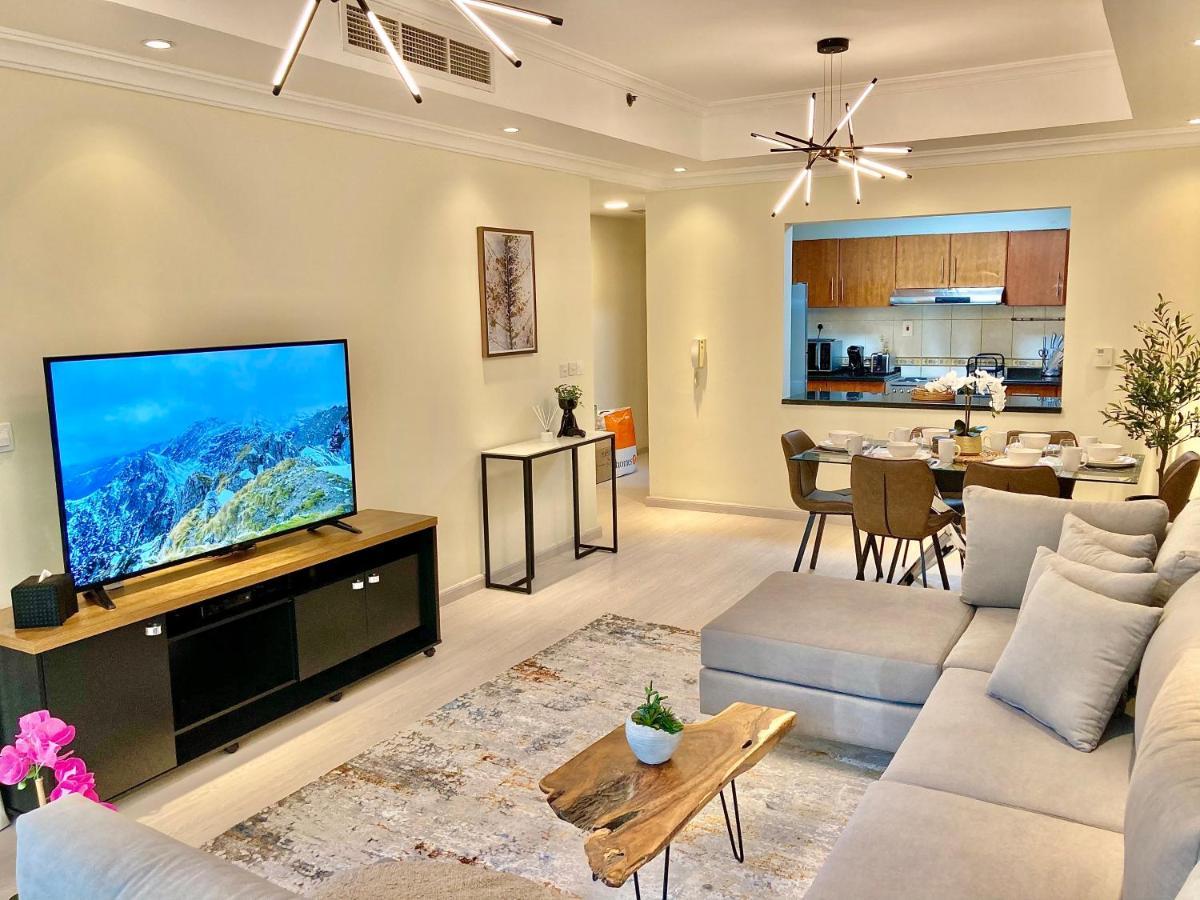 White Sage - Lakefront Amidst Parks With Access Apartment *