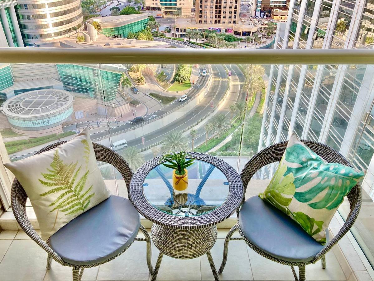 White Sage - Lakefront Amidst Parks With Access *