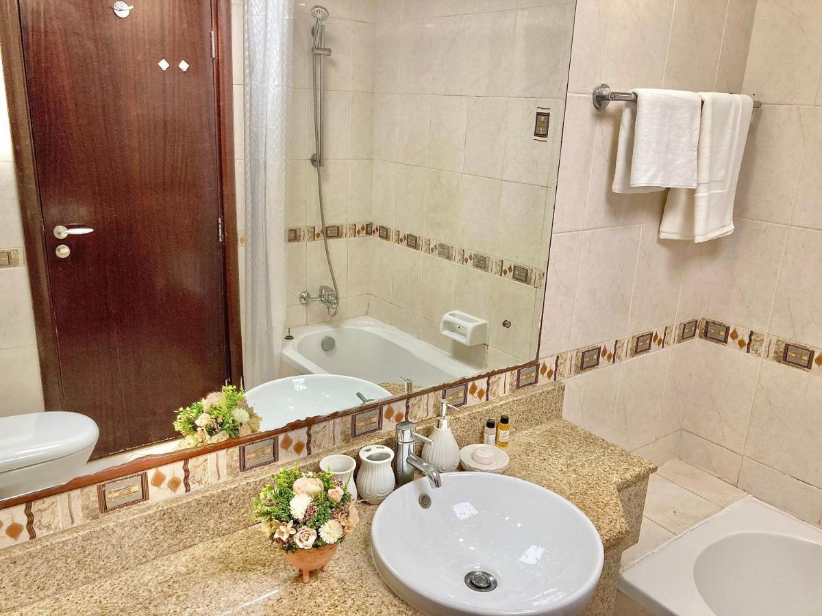 White Sage - Lakefront Amidst Parks With Access Apartment Dubai