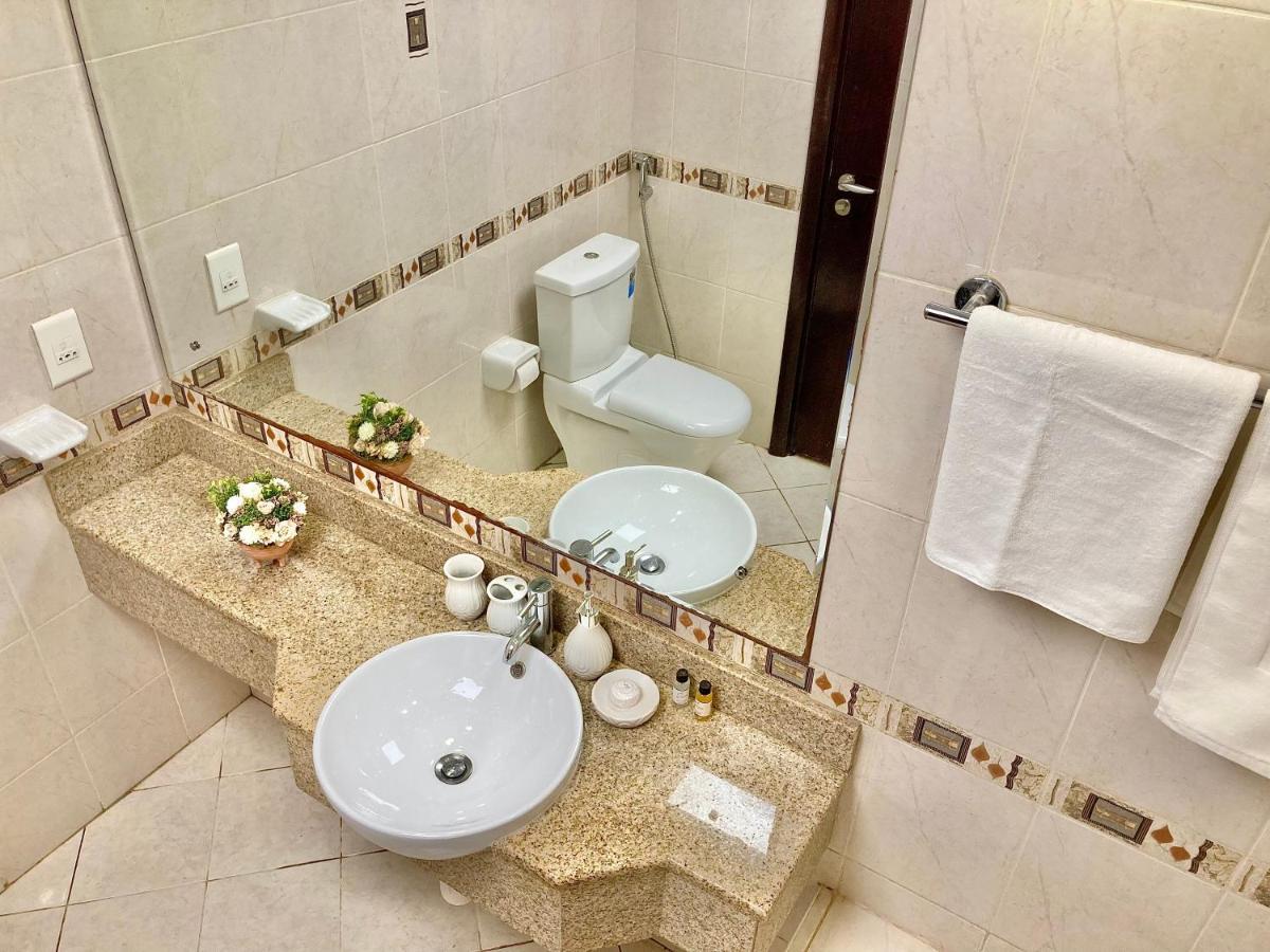 White Sage - Lakefront Amidst Parks With Access Apartment